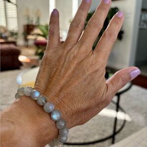 9mm Flashy Labradorite Stretchable Bracelet